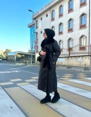 siyah kapitone mont 3