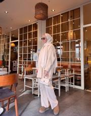 bej ceket triko takım